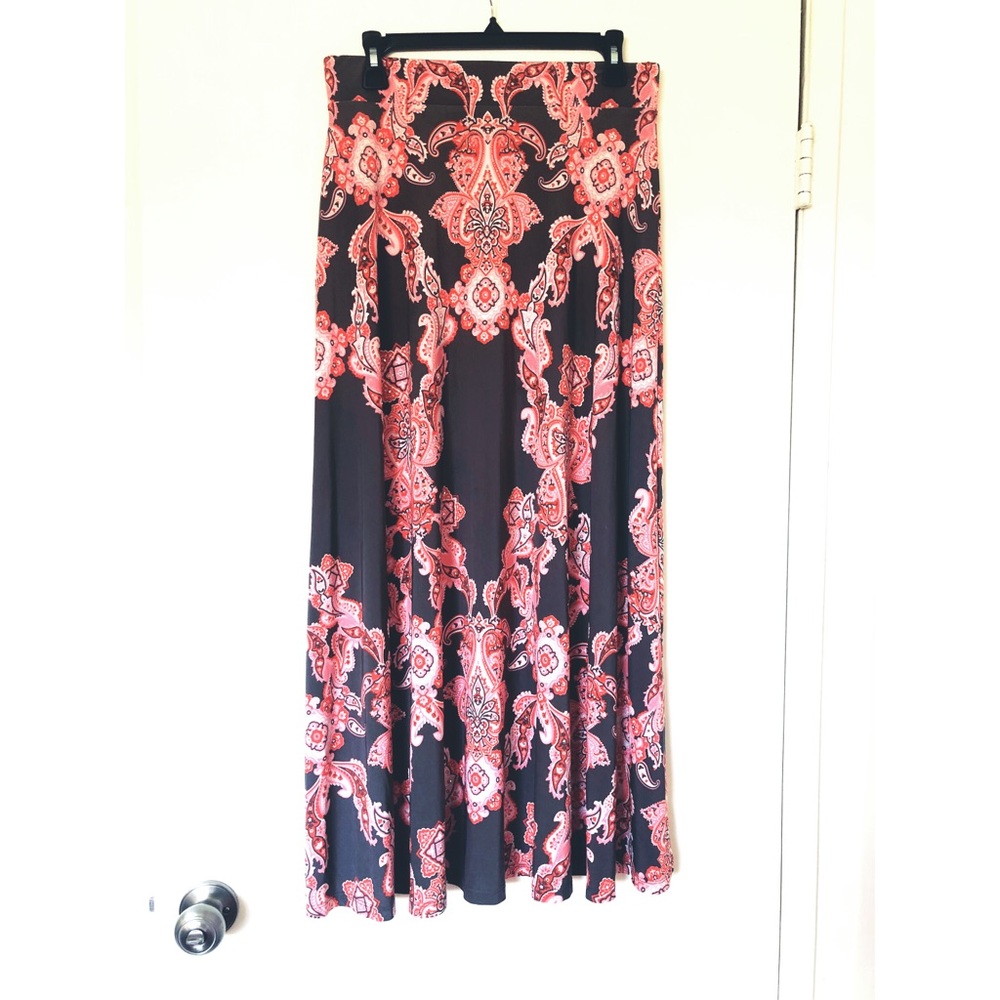 Women’s maxi skirt